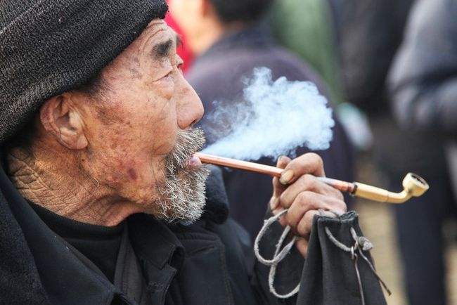 爆珠烟可以咬破吗_烟用爆珠对身体有害吗_烟用爆珠能吃吗