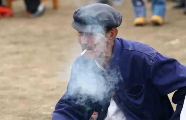 爆珠有害_爆珠烟的危害_烟草里的爆珠有毒