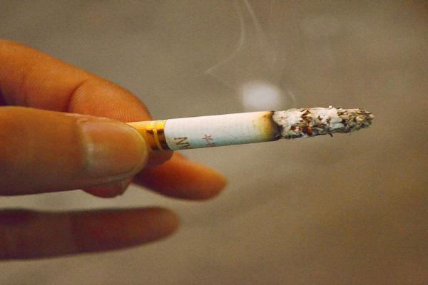 带爆珠的香烟有哪些_香烟带有爆珠的叫什么_香烟带有爆珠有伤害么