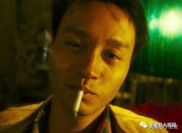 烟里面爆珠有害吗_烟里面爆珠是干什么的_烟里面的爆珠怎么用