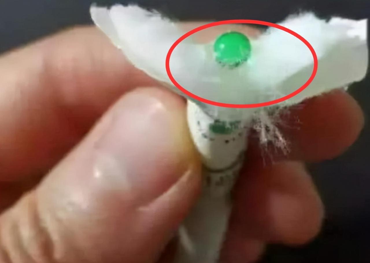 爆珠和普通烟哪个毒性大_爆珠烟和普通烟哪个危害大_爆珠比普通烟伤害更大吗