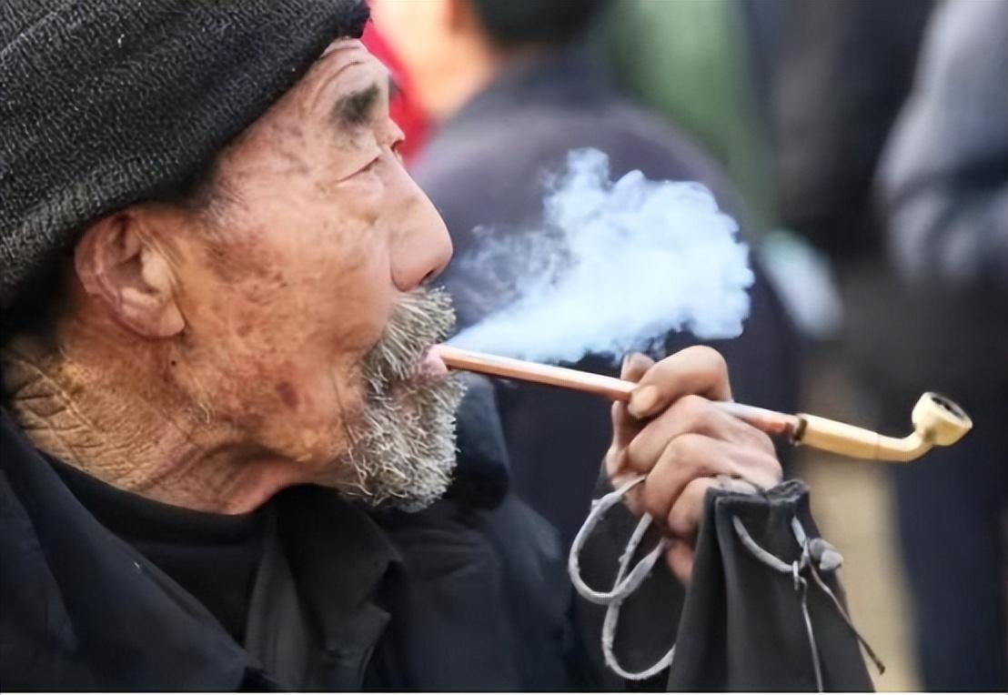 爆珠烟危害与普通烟_爆珠烟和普通烟哪个危害大_香烟爆珠危害